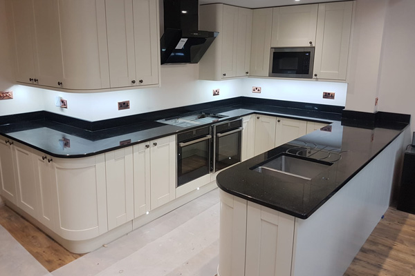 Painting and decorating work in South Hams
